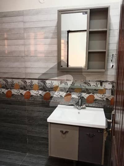 اتحاد ٹاؤن فیز 1 - بلاک سی اتحاد ٹاؤن فیز ١,اتحاد ٹاؤن,رائیونڈ روڈ,لاہور میں 2 کمروں کا 5 مرلہ بالائی پورشن 60.0 ہزار میں کرایہ پر دستیاب ہے۔ اتحاد ٹاؤن فیز 1 - بلاک سی اتحاد ٹاؤن فیز ١,اتحاد ٹاؤن,رائیونڈ روڈ,لاہور میں 2 کمروں کا 5 مرلہ بالائی پورشن 60.0 ہزار میں کرایہ پر دستیاب ہے۔