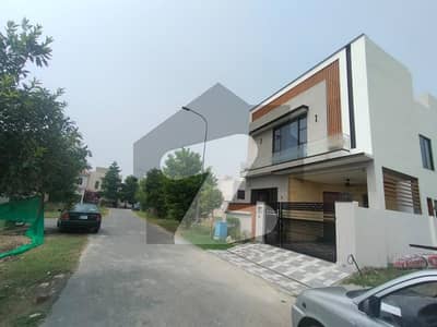 BANKERS AVENUE COOPERATIVE HOUSING SOCIETY BEDIAN ROAD LAHORE 7 MARLA FULL HOUSE WITH 5 BEDROOMS PRIME LOCATION BANKERS AVENUE COOPERATIVE HOUSING SOCIETY BEDIAN ROAD LAHORE 7 MARLA FULL HOUSE WITH 5 BEDROOMS PRIME LOCATION