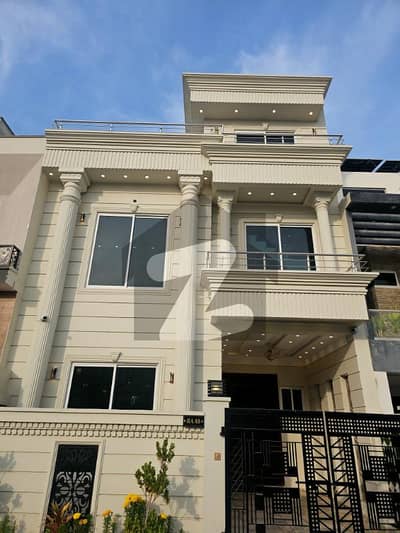 سٹی ہاؤسنگ سکیم جہلم میں 4 کمروں کا 5 مرلہ مکان 2.0 کروڑ میں برائے فروخت۔ سٹی ہاؤسنگ سکیم جہلم میں 4 کمروں کا 5 مرلہ مکان 2.0 کروڑ میں برائے فروخت۔