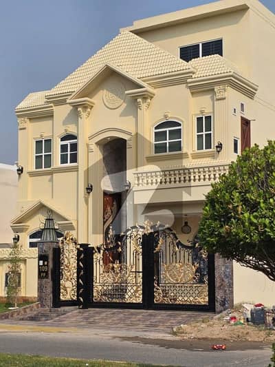 10 Marla Luxury House For Sale in Citi Housing Gujranwala 10 Marla Luxury House For Sale in Citi Housing Gujranwala