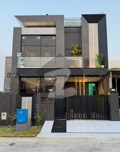 ڈی ایچ اے 9 ٹاؤن ڈیفنس (ڈی ایچ اے),لاہور میں 3 کمروں کا 5 مرلہ مکان 2.15 کروڑ میں برائے فروخت۔ ڈی ایچ اے 9 ٹاؤن ڈیفنس (ڈی ایچ اے),لاہور میں 3 کمروں کا 5 مرلہ مکان 2.15 کروڑ میں برائے فروخت۔