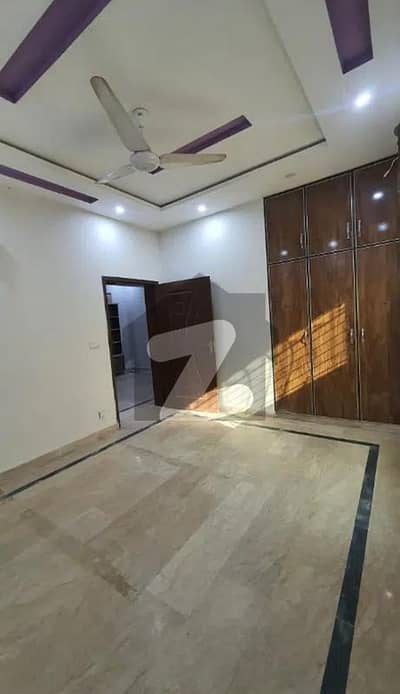 پاک عرب ہاؤسنگ سوسائٹی لاہور میں 1 کمرے کا 5 مرلہ زیریں پورشن 38.0 ہزار میں کرایہ پر دستیاب ہے۔