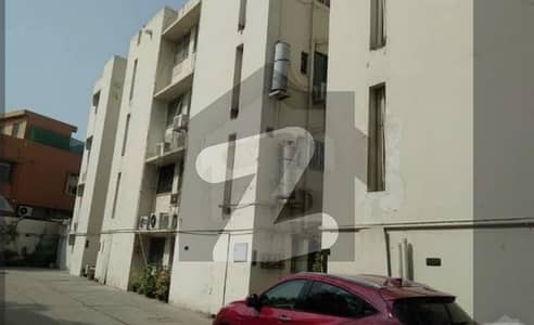 کلفٹن ۔ بلاک 5 کلفٹن,کراچی میں 2 کمروں کا 5 مرلہ فلیٹ 4.25 کروڑ میں برائے فروخت۔