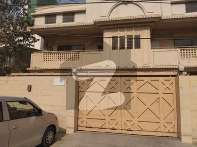 3 Beds Small Complex Apartment for Sale Clifton Block 2 (1st Floor, West Open)