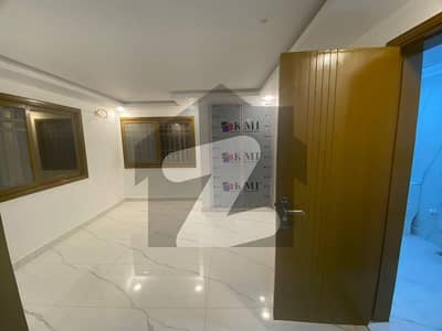 ڈی ایچ اے فیز 5 ڈی ایچ اے ڈیفینس,کراچی میں 7 کمروں کا 1 کنال مکان 6.75 لاکھ میں کرایہ پر دستیاب ہے۔ ڈی ایچ اے فیز 5 ڈی ایچ اے ڈیفینس,کراچی میں 7 کمروں کا 1 کنال مکان 6.75 لاکھ میں کرایہ پر دستیاب ہے۔