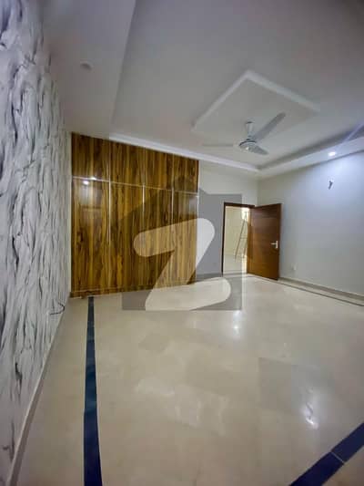 لیک سٹی میڈوز فیز 1 - بلاک اے لیک سٹی میڈوز فیز 1,لیک سٹی میڈوز,لاہور میں 3 کمروں کا 5 مرلہ مکان 2.1 کروڑ میں برائے فروخت۔ لیک سٹی میڈوز فیز 1 - بلاک اے لیک سٹی میڈوز فیز 1,لیک سٹی میڈوز,لاہور میں 3 کمروں کا 5 مرلہ مکان 2.1 کروڑ میں برائے فروخت۔