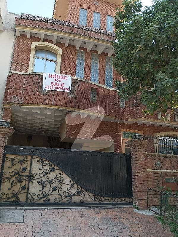 جی ۔ 13/3 جی ۔ 13,اسلام آباد میں 5 کمروں کا 8 مرلہ مکان 5.3 کروڑ میں برائے فروخت۔ جی ۔ 13/3 جی ۔ 13,اسلام آباد میں 5 کمروں کا 8 مرلہ مکان 5.3 کروڑ میں برائے فروخت۔