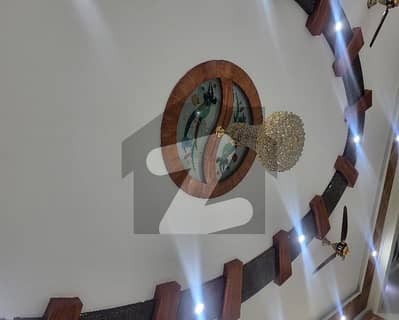 hayatabad phase 2 sector g3 40 v. vip house available for rent