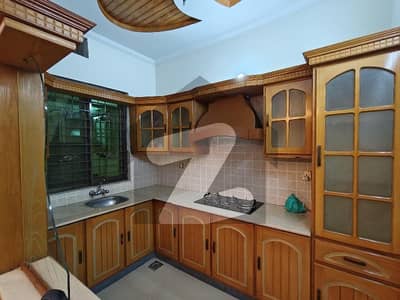 سبزہ زار سکیم ۔ بلاک ڈی سبزہ زار سکیم,لاہور میں 4 کمروں کا 10 مرلہ مکان 2.88 کروڑ میں برائے فروخت۔ سبزہ زار سکیم ۔ بلاک ڈی سبزہ زار سکیم,لاہور میں 4 کمروں کا 10 مرلہ مکان 2.88 کروڑ میں برائے فروخت۔