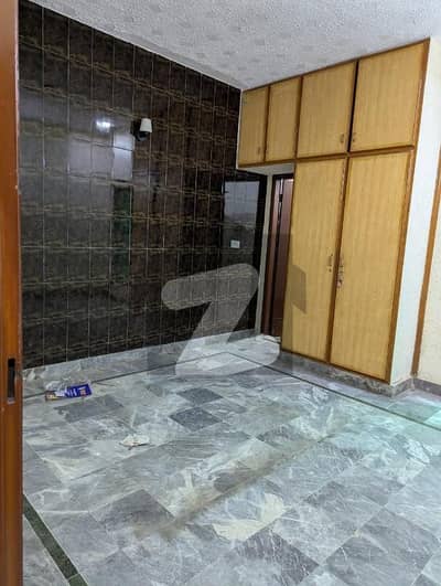 جوہر ٹاؤن فیز 2 جوہر ٹاؤن,لاہور میں 1 کمرے کا 5 مرلہ زیریں پورشن 45.0 ہزار میں کرایہ پر دستیاب ہے۔ جوہر ٹاؤن فیز 2 جوہر ٹاؤن,لاہور میں 1 کمرے کا 5 مرلہ زیریں پورشن 45.0 ہزار میں کرایہ پر دستیاب ہے۔