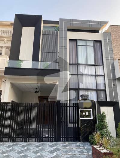 سٹی ہاؤسنگ سوسائٹی گوجرانوالہ میں 4 کمروں کا 5 مرلہ مکان 2.4 کروڑ میں برائے فروخت۔ سٹی ہاؤسنگ سوسائٹی گوجرانوالہ میں 4 کمروں کا 5 مرلہ مکان 2.4 کروڑ میں برائے فروخت۔