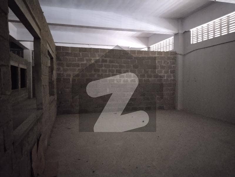 کورنگی انڈسٹریل ایریا کورنگی,کراچی میں 10 مرلہ گودام 1.1 لاکھ میں کرایہ پر دستیاب ہے۔ کورنگی انڈسٹریل ایریا کورنگی,کراچی میں 10 مرلہ گودام 1.1 لاکھ میں کرایہ پر دستیاب ہے۔