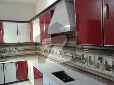 5 Marla upper portion with gas rent out faceing Park