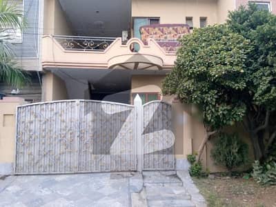 جوہر ٹاؤن فیز 2 جوہر ٹاؤن,لاہور میں 4 کمروں کا 7 مرلہ مکان 3.5 کروڑ میں برائے فروخت۔ جوہر ٹاؤن فیز 2 جوہر ٹاؤن,لاہور میں 4 کمروں کا 7 مرلہ مکان 3.5 کروڑ میں برائے فروخت۔