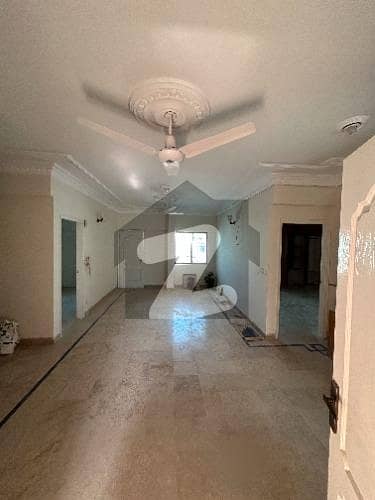Full Floor 1800 Square Feet Flat