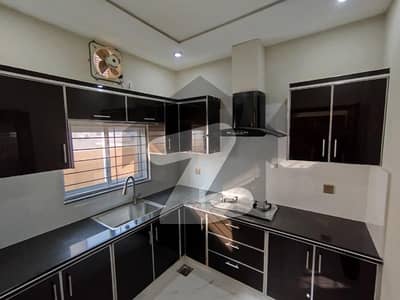 ڈی ایچ اے 11 رہبر فیز 2 ڈی ایچ اے 11 رہبر,لاہور میں 1 کمرے کا 5 مرلہ زیریں پورشن 50.0 ہزار میں کرایہ پر دستیاب ہے۔ ڈی ایچ اے 11 رہبر فیز 2 ڈی ایچ اے 11 رہبر,لاہور میں 1 کمرے کا 5 مرلہ زیریں پورشن 50.0 ہزار میں کرایہ پر دستیاب ہے۔