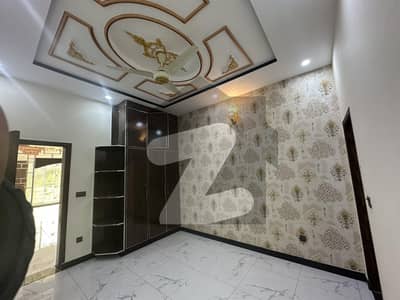 شاداب گارڈن لاہور میں 6 کمروں کا 5 مرلہ مکان 1.95 کروڑ میں برائے فروخت۔