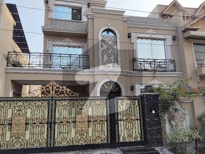 سینٹرل پارک ۔ بلاک جی سینٹرل پارک ہاؤسنگ سکیم,لاہور میں 5 کمروں کا 10 مرلہ مکان 2.8 کروڑ میں برائے فروخت۔ سینٹرل پارک ۔ بلاک جی سینٹرل پارک ہاؤسنگ سکیم,لاہور میں 5 کمروں کا 10 مرلہ مکان 2.8 کروڑ میں برائے فروخت۔