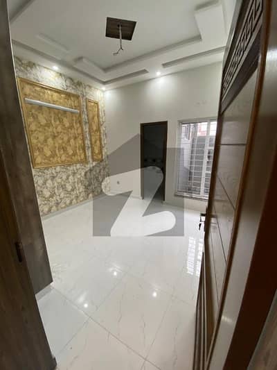 5 Marla Upper Portion With Gas For Rent