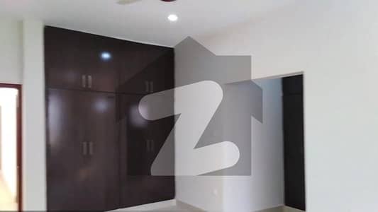 Prime Location In Navy Housing Scheme Karsaz - Phase 3 350 Square Yards Upper Portion For rent Prime Location In Navy Housing Scheme Karsaz - Phase 3 350 Square Yards Upper Portion For rent