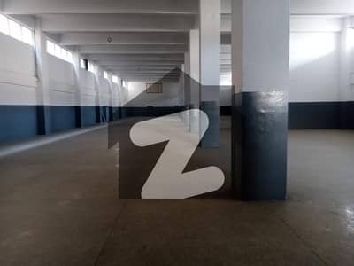 سندھ انڈسٹریل ٹریڈنگ اسٹی - ایس آئی ٹی ای کراچی میں 13 کنال عمارت 22.0 لاکھ میں کرایہ پر دستیاب ہے۔