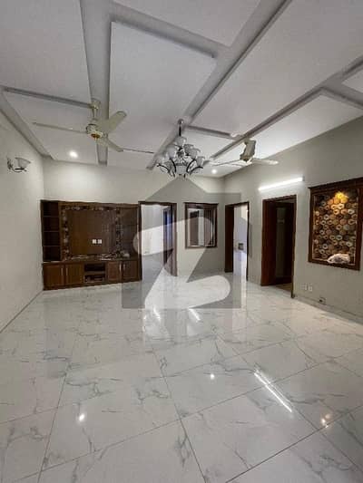 10 Marla Like New House Available For Rent G-13