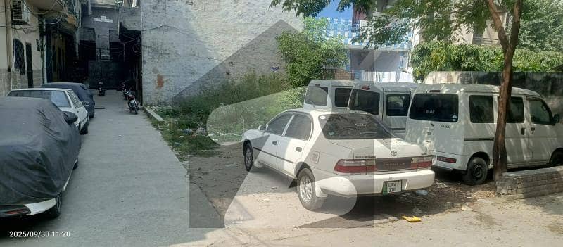 3 Marla Corner Plot For Sale 3 Marla Corner Plot For Sale