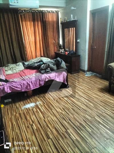 علامہ اقبال ٹاؤن ۔ کریم بلاک علامہ اقبال ٹاؤن,لاہور میں 3 کمروں کا 5 مرلہ فلیٹ 33.0 ہزار میں کرایہ پر دستیاب ہے۔ علامہ اقبال ٹاؤن ۔ کریم بلاک علامہ اقبال ٹاؤن,لاہور میں 3 کمروں کا 5 مرلہ فلیٹ 33.0 ہزار میں کرایہ پر دستیاب ہے۔