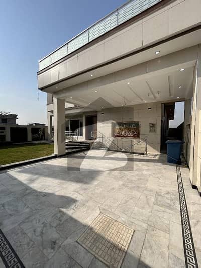 SECTOR C NEW LUXURY FRESH KANAL HOSE AVAILABLE FOR SALE