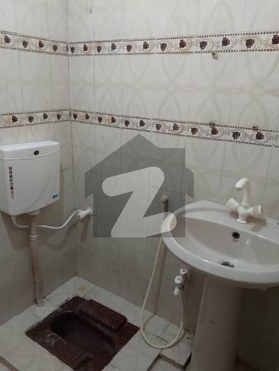 رفی سپرنگ فلار گلزارِ ہجری,سکیم 33,کراچی میں 6 کمروں کا 5 مرلہ مکان 2.75 کروڑ میں برائے فروخت۔ رفی سپرنگ فلار گلزارِ ہجری,سکیم 33,کراچی میں 6 کمروں کا 5 مرلہ مکان 2.75 کروڑ میں برائے فروخت۔