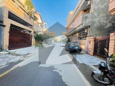 Residential Plot In Johar Town Phase 1 - Block B2 Sized 10 Marla Is Available