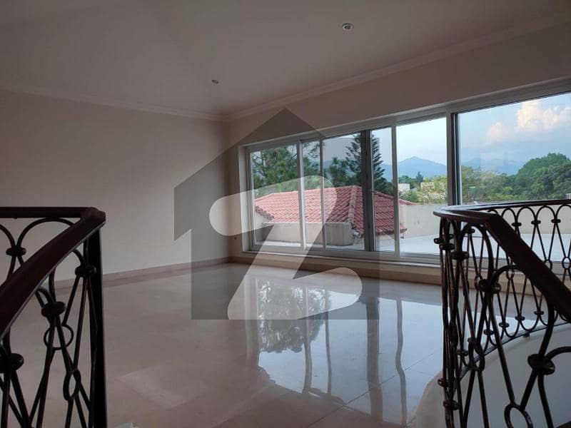 In F-7/1, Islamabad | Area: 1 Kanal | Separate Entrance In F-7/1, Islamabad | Area: 1 Kanal | Separate Entrance