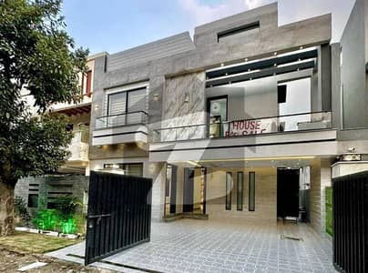 Brand New Hussain Block Bahria Town Lahore House For Sale Brand New Hussain Block Bahria Town Lahore House For Sale