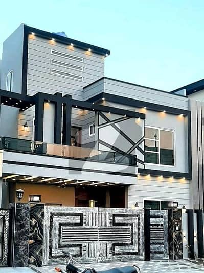 A Great Choice For A Prime Location 10 Marla House Available In Citi Housing Society