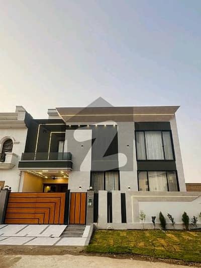 سٹی ہاؤسنگ سوسائٹی گوجرانوالہ میں 5 کمروں کا 8 مرلہ مکان 3.9 کروڑ میں برائے فروخت۔ سٹی ہاؤسنگ سوسائٹی گوجرانوالہ میں 5 کمروں کا 8 مرلہ مکان 3.9 کروڑ میں برائے فروخت۔