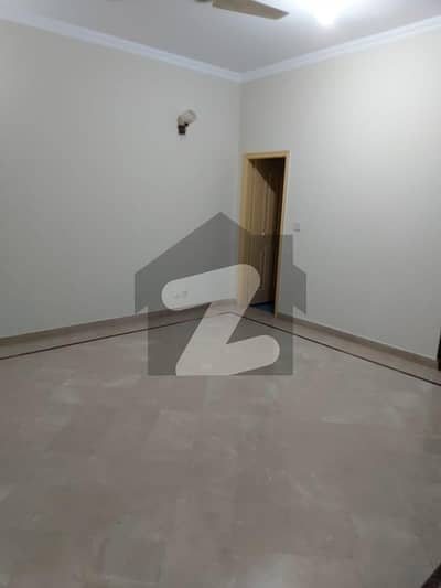 Double Unit Full Basement 10 Marla Modern House Available For Rent In DHA Phase 3 At A Ideal Location Double Unit Full Basement 10 Marla Modern House Available For Rent In DHA Phase 3 At A Ideal Location