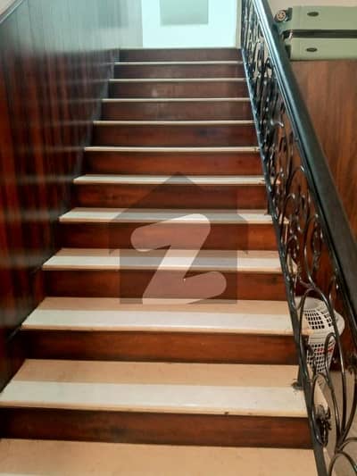 Clifton Block 4 -House 250 yards 4 bedrooms D/D/B Available For Rent