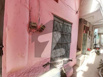 Urgent Sale G+2 House Since 1970 With 24/7 Sweet Water Suitable For 2 or 3 Families