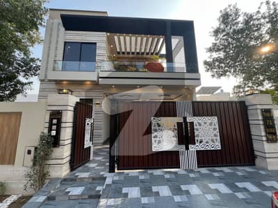 10 Marla Luxury Brand New House