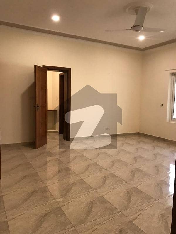 BEAUTIFUL LOCATION LIKE BRAND NEW BASEMENT FOR RENT BEAUTIFUL LOCATION LIKE BRAND NEW BASEMENT FOR RENT