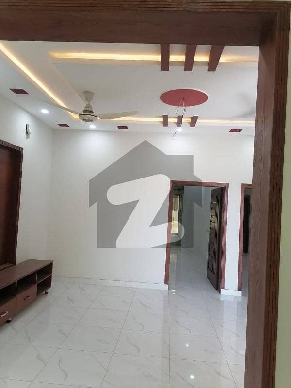 BEAUTIFUL LOCATION UPPER PORTION FOR RENT