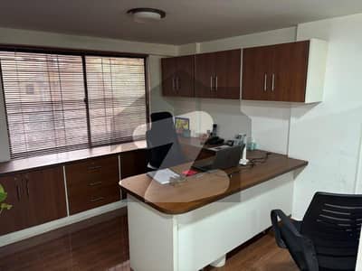 ڈی ایچ اے فیز 7 ڈی ایچ اے ڈیفینس,کراچی میں 11 کمروں کا 4 مرلہ دفتر 1.5 کروڑ میں برائے فروخت۔ ڈی ایچ اے فیز 7 ڈی ایچ اے ڈیفینس,کراچی میں 11 کمروں کا 4 مرلہ دفتر 1.5 کروڑ میں برائے فروخت۔