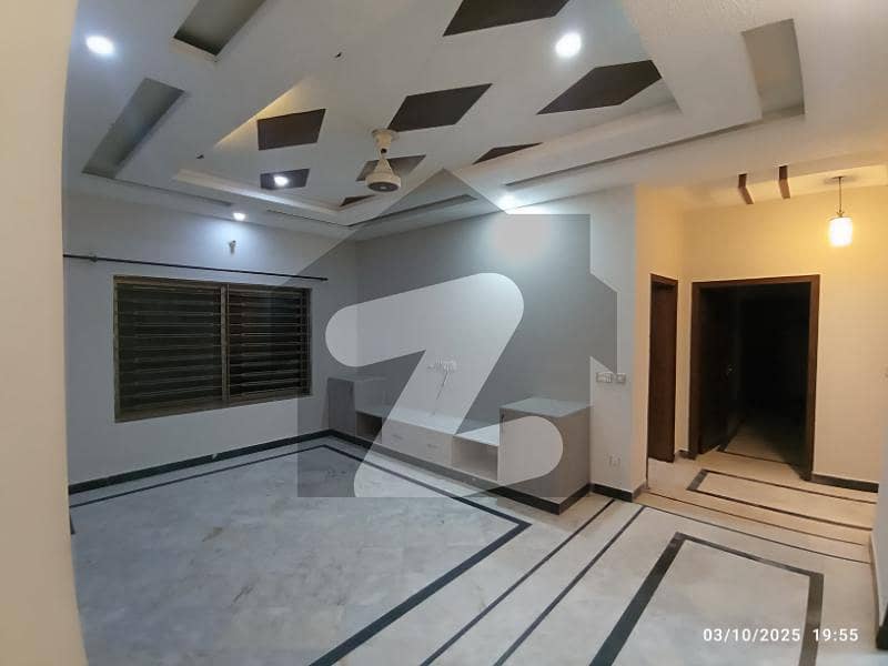 10 Marla Lower Ground Floor For Rent 10 Marla Lower Ground Floor For Rent