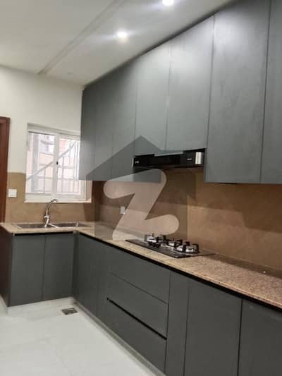 بحریہ انکلیو بحریہ ٹاؤن,اسلام آباد میں 3 کمروں کا 5 مرلہ مکان 2.5 کروڑ میں برائے فروخت۔ بحریہ انکلیو بحریہ ٹاؤن,اسلام آباد میں 3 کمروں کا 5 مرلہ مکان 2.5 کروڑ میں برائے فروخت۔