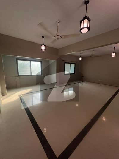 ڈی ایچ اے فیز 6 ڈی ایچ اے ڈیفینس,کراچی میں 5 کمروں کا 1 کنال مکان 11.75 کروڑ میں برائے فروخت۔