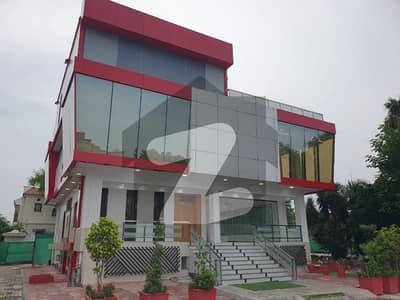 ایف ۔ 10/2 ایف ۔ 10,اسلام آباد میں 1 کنال عمارت 65.0 کروڑ میں برائے فروخت۔