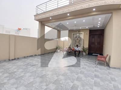 ڈی ایچ اے فیز 2 ڈیفنس (ڈی ایچ اے),لاہور میں 6 کمروں کا 1 کنال مکان 3.5 لاکھ میں کرایہ پر دستیاب ہے۔ ڈی ایچ اے فیز 2 ڈیفنس (ڈی ایچ اے),لاہور میں 6 کمروں کا 1 کنال مکان 3.5 لاکھ میں کرایہ پر دستیاب ہے۔