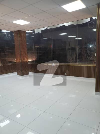 hall 650 sqft available for rent in Joher near DOCTOR Hospital lahore