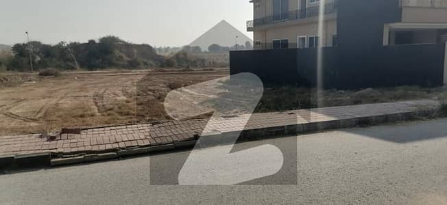 بحریہ ٹاؤن فیز 8 ۔ بلاک جے بحریہ ٹاؤن فیز 8,بحریہ ٹاؤن راولپنڈی,راولپنڈی میں 10 مرلہ رہائشی پلاٹ 85.0 لاکھ میں برائے فروخت۔