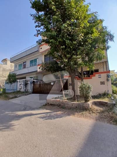 7 Marla House For sale In G-13/2 7 Marla House For sale In G-13/2